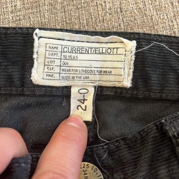 Current Elliott Washed Black Cords - Picture 5 of 8